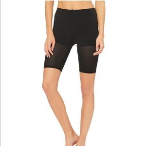 Alo yoga mesh black biker shorts (S)
